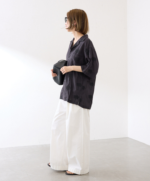 FRAMeWORK（フレームワーク）の「COUTURE DADAM/クチュールドアダム parm tree embroidery シャツ（シャツ/ブラウス・レディース・ブラック/ホワイト系その他・FREE）」の4枚目の写真