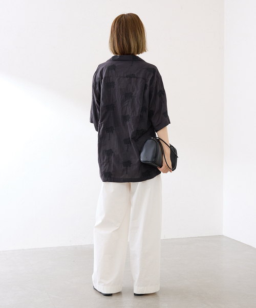FRAMeWORK（フレームワーク）の「COUTURE DADAM/クチュールドアダム parm tree embroidery シャツ（シャツ/ブラウス・レディース・ブラック/ホワイト系その他・FREE）」の5枚目の写真