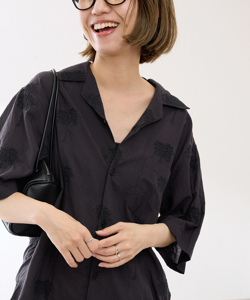 FRAMeWORK（フレームワーク）の「COUTURE DADAM/クチュールドアダム parm tree embroidery シャツ（シャツ/ブラウス・レディース・ブラック/ホワイト系その他・FREE）」の13枚目の写真