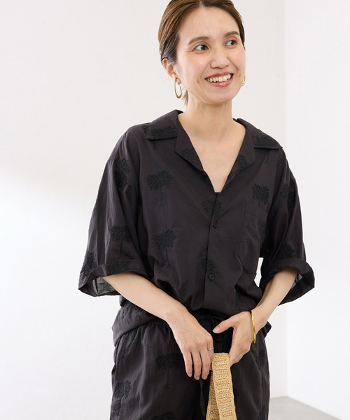 FRAMeWORK（フレームワーク）の「COUTURE DADAM/クチュールドアダム parm tree embroidery シャツ（シャツ/ブラウス・レディース・ブラック/ホワイト系その他・FREE）」の17枚目の写真
