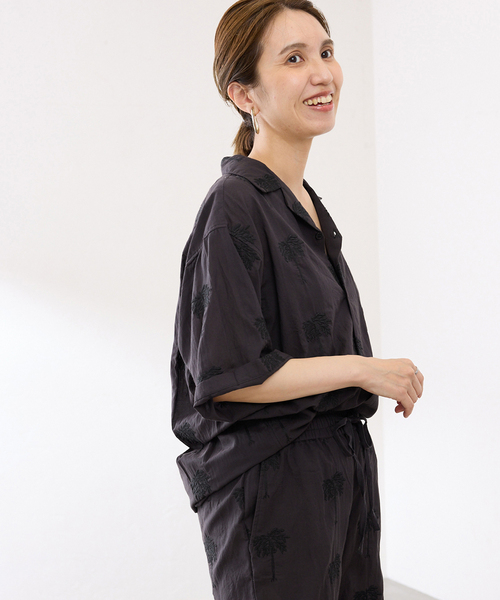 FRAMeWORK（フレームワーク）の「COUTURE DADAM/クチュールドアダム parm tree embroidery シャツ（シャツ/ブラウス・レディース・ブラック/ホワイト系その他・FREE）」の20枚目の写真
