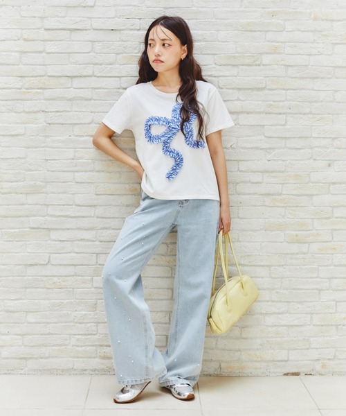 MELSOI.(メルソイ)の「ランダムパールデコレーションデニムパンツ(デニムパンツ・レディース・ライトブルー・M/S)」の6枚目の写真