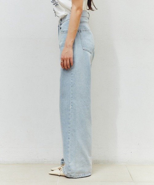 MELSOI.(メルソイ)の「ランダムパールデコレーションデニムパンツ(デニムパンツ・レディース・ライトブルー・M/S)」の11枚目の写真