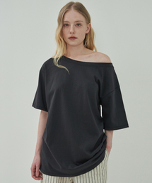 MOTT（モット）の「ボートネックハーフTシャツ-チャコール（Tシャツ/カットソー）」