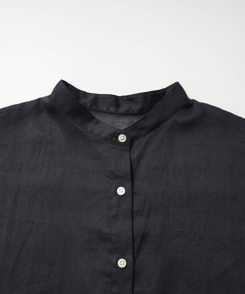 for/c(フォーシー)の「麻混シアーバンドカラーシャツ【サスティナブル】(シャツ/ブラウス・レディース・ネイビー/オフホワイト・L/M)」の17枚目の写真