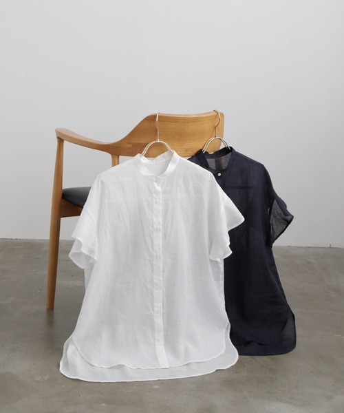 for/c(フォーシー)の「麻混シアーバンドカラーシャツ【サスティナブル】(シャツ/ブラウス・レディース・ネイビー/オフホワイト・L/M)」の9枚目の写真