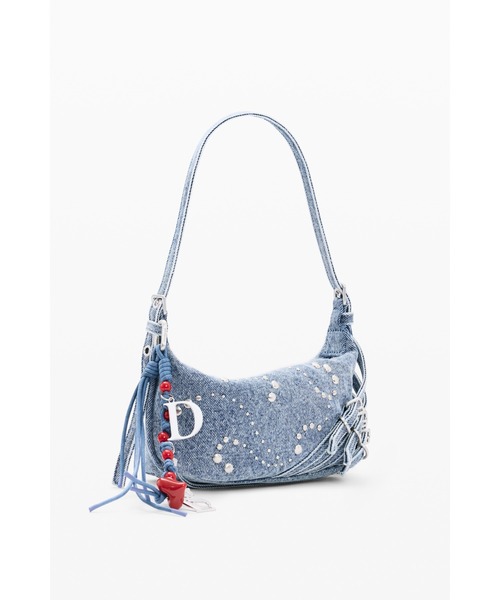 Desigual(デシグアル)の「チャームデニムミニショルダーバッグ【2026秋冬新作】(ショルダーバッグ・レディース・ブルー・FREE)」の2枚目の写真