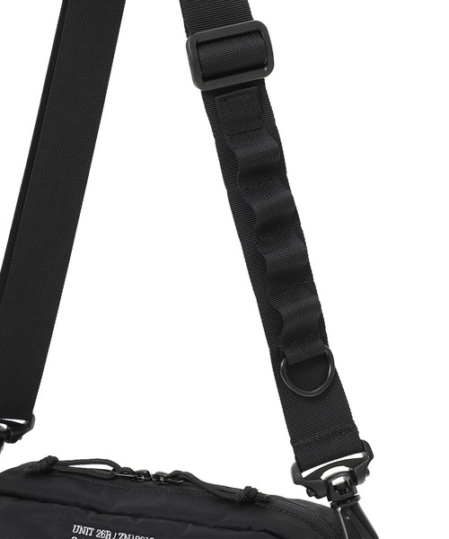 Manhattan Portage（マンハッタンポーテージ）の「JOGGER (L) JPN FZC VER 2 CORDURAGRINZA IRONWOOD（ショルダーバッグ・メンズ・ブラック・X-SMALL）」の13枚目の写真