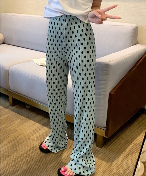 CANVAS+(キャンバスプラス)の「【CANVAS+】ドット柄リラックスプリーツパンツ(その他パンツ・レディース・ブラック/ミント/ピンク/ホワイト・M)」の1枚目の写真