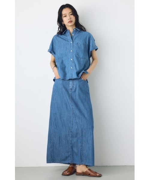 AZUL by moussy（アズールバイマウジー）の「【セットアップ対応】【身長/骨格別着用画像あり】ライトオンスデニムロールアップシャツ　半袖　春服　夏服　秋服（シャツ/ブラウス・レディース・ワンウォッシュ/オフホワイト/ブルー・SMALL/MEDIUM）」の15枚目の写真