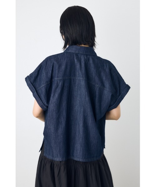 AZUL by moussy（アズールバイマウジー）の「【セットアップ対応】【身長/骨格別着用画像あり】ライトオンスデニムロールアップシャツ　半袖　春服　夏服　秋服（シャツ/ブラウス・レディース・ワンウォッシュ/オフホワイト/ブルー・SMALL/MEDIUM）」の22枚目の写真