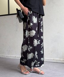 ぼかしフラワー×チュールレイヤーパンツ