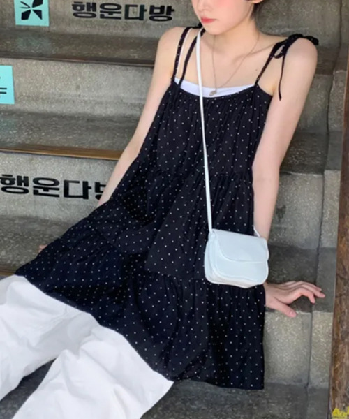 VIVID LADY(ビビッドレディー)の「ドット フレア キャミミニワンピース(ワンピース・レディース・ブラック/ホワイト・FREE)」の3枚目の写真