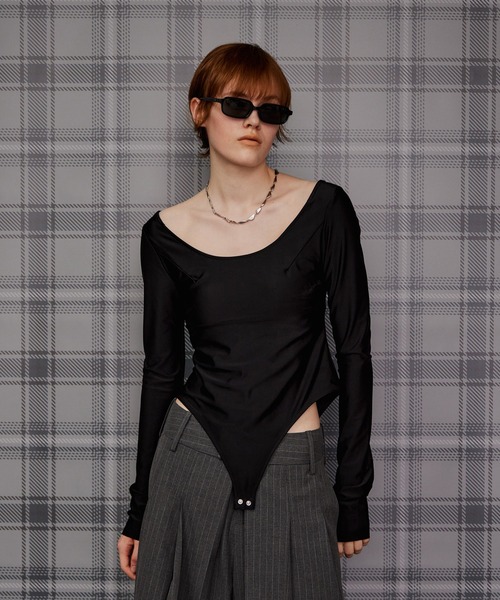 MAISON SPECIAL(メゾンスペシャル)の「Open-Neck Bodysuit/オープンネックボディスーツ(Tシャツ/カットソー・レディース・ブラック/ブラウン/パープル・FREE)」の11枚目の写真
