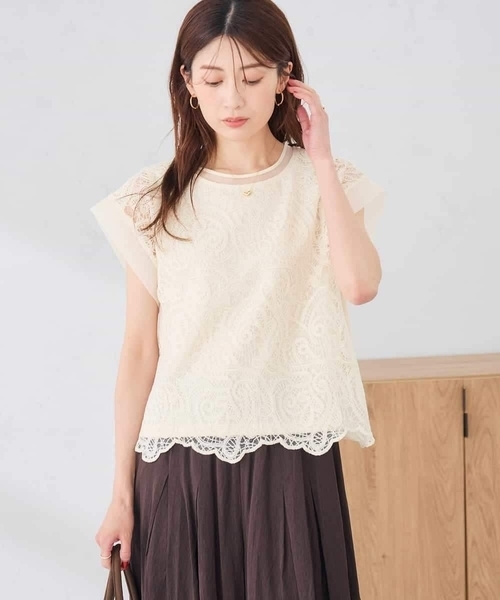 a.v.v(アーヴェヴェ)の「レース柄シアートップス(Tシャツ/カットソー・レディース・アイボリー/ブラック・39)」の3枚目の写真