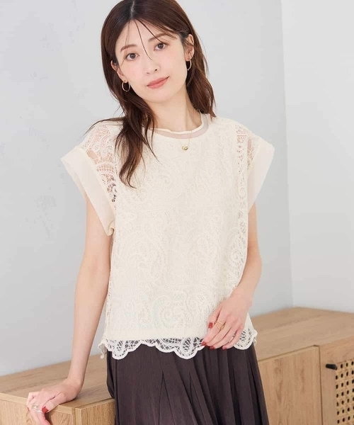 a.v.v(アーヴェヴェ)の「レース柄シアートップス(Tシャツ/カットソー・レディース・アイボリー/ブラック・39)」の7枚目の写真