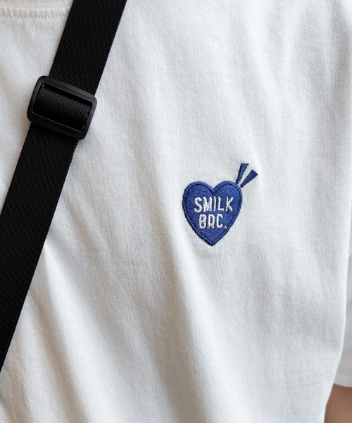 NILWAY(ニルウェイ)の「左胸ハート刺繍 2タイプ ショートスリーブ Tシャツ(Tシャツ/カットソー・メンズ・ホワイト系その他2/ブラック系その他/ブラック×ホワイト/ホワイト×ブルー/ホワイト系その他/ホワイト×レッド・LARGE/MEDIUM)」の12枚目の写真