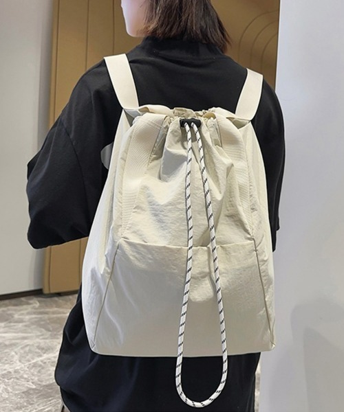 SEU(エスイーユー)の「【男女兼用】【3WAY】軽量ナイロンドローストリングバックパック リュック 通勤 通学 きれいめカジュアル レディース韓国風(バックパック/リュック・レディース・グリーン/アイボリー/ブラック/パープル・フリー)」の11枚目の写真