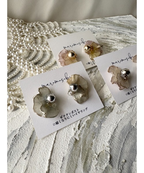 tone(トーン)の「【marumusubi】flowery.viola lineピアス(MA)(ピアス(両耳用)・レディース・ブルー/ピンク/ホワイト・FREE)」の6枚目の写真