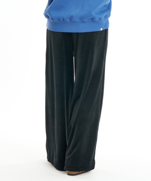 BILLABONG(ビラボン)の「BILLABONG ウィメンズ CUT VELOR WIDE LONG PANTS ロングパンツ 【2026年秋冬モデル】/ビラボンベロアロングパンツ(その他パンツ・レディース・ブルー系その他/ブラウン系その他/ブラック・MEDIUM)」の12枚目の写真
