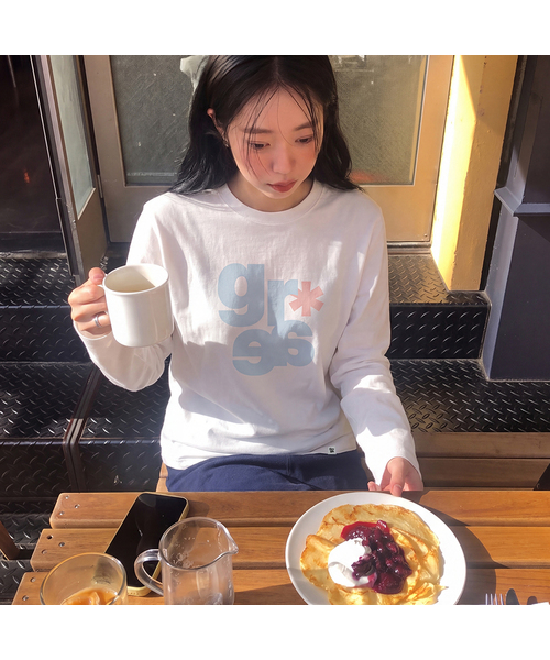 GRAVER（グレーバー）の「[UNISEX]GRAE-S PASTEL ロングスリーブTシャツ_3color（Tシャツ/カットソー・レディース・チャコールグレー/ホワイト/ブラック・SMALL/LARGE/MEDIUM）」の2枚目の写真