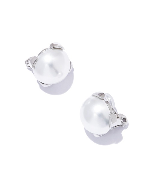 IRIS47(イリスフォーセブン)の「【IRIS 47】contour earring S/コントアー イヤリング S パール(イヤリング・レディース・ゴールド/シルバー・S)」の5枚目の写真