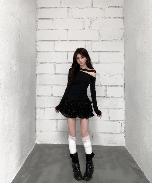 VEILA（ヴェイラ）の「レースストラップ アシンメトリーオフショルダーニットトップス（ニット/セーター・レディース・グレー/ブラック・フリー）」の13枚目の写真