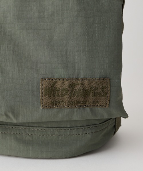 WILD THINGS(ワイルドシングス)の「ショルダーとハンドバッグの2WAY【WILD THINGS】SQUEEZE SHOULDER リップストップナイロン 巾着ショルダーバッグ(ショルダーバッグ・レディース・ブラック/ベージュ/カーキ・ONE SIZE)」の12枚目の写真