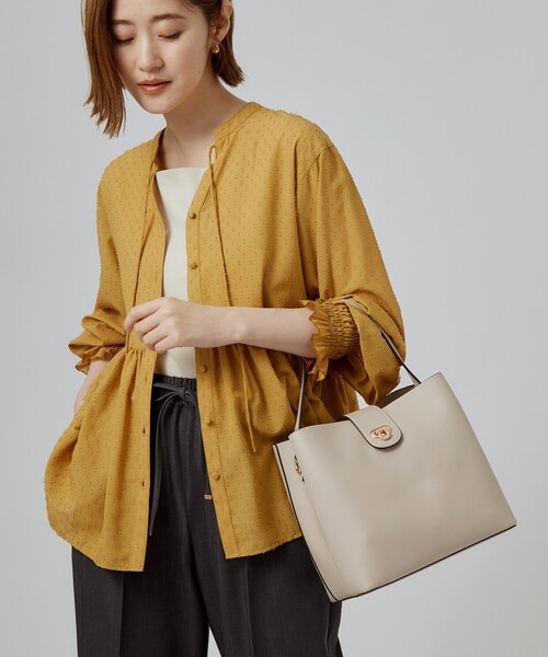 grove(グローブ)の「【人間工学】ベルトオコシダブルショルダー(ショルダーバッグ・レディース・ブラウン系8/ワイン系2/ブラック/モスグリーン系7/ライトグレー/ブラウン系その他・00)」の7枚目の写真