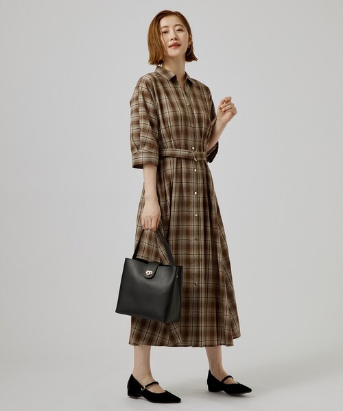 grove(グローブ)の「【人間工学】ベルトオコシダブルショルダー(ショルダーバッグ・レディース・ブラウン系8/ワイン系2/ブラック/モスグリーン系7/ライトグレー/ブラウン系その他・00)」の10枚目の写真