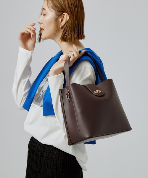 grove(グローブ)の「【人間工学】ベルトオコシダブルショルダー(ショルダーバッグ・レディース・ブラウン系8/ワイン系2/ブラック/モスグリーン系7/ライトグレー/ブラウン系その他・00)」の15枚目の写真