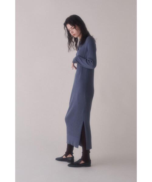 YLEVE(イレーヴ)の「YLEVE / HIGH TWIST FINE WOOL KN OP(ワンピース・レディース・ブルー/ブラウン/ブラック・1)」の1枚目の写真