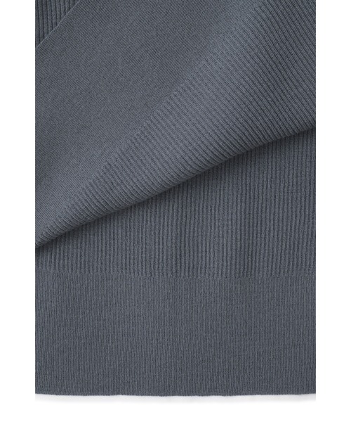 YLEVE(イレーヴ)の「YLEVE / HIGH TWIST FINE WOOL KN OP(ワンピース・レディース・ブルー/ブラウン/ブラック・1)」の15枚目の写真