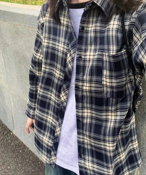 Teem Store(チームストア)の「オーバーサイズ ビッグシルエット チェックシャツ(シャツ/ブラウス・レディース・ブラウン/イエロー/ネイビー・M)」の8枚目の写真