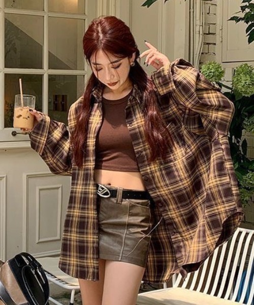 Teem Store(チームストア)の「オーバーサイズ ビッグシルエット チェックシャツ(シャツ/ブラウス・レディース・ブラウン/イエロー/ネイビー・M)」の21枚目の写真
