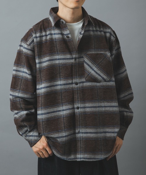 ITEMS URBANRESEARCH(アイテムズ アーバンリサーチ)の「モールヤーンチェックレギュラーカラーシャツ(シャツ/ブラウス・メンズ・グリーン/レッド/ネイビー/ブラウン・LARGE/MEDIUM)」の2枚目の写真