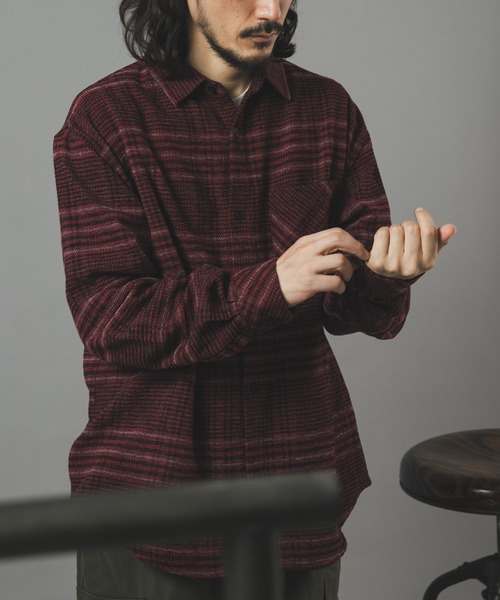 ITEMS URBANRESEARCH(アイテムズ アーバンリサーチ)の「モールヤーンチェックレギュラーカラーシャツ(シャツ/ブラウス・メンズ・グリーン/レッド/ネイビー/ブラウン・LARGE/MEDIUM)」の4枚目の写真