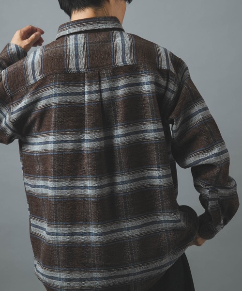 ITEMS URBANRESEARCH(アイテムズ アーバンリサーチ)の「モールヤーンチェックレギュラーカラーシャツ(シャツ/ブラウス・メンズ・グリーン/レッド/ネイビー/ブラウン・LARGE/MEDIUM)」の7枚目の写真