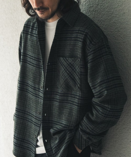 ITEMS URBANRESEARCH(アイテムズ アーバンリサーチ)の「モールヤーンチェックレギュラーカラーシャツ(シャツ/ブラウス・メンズ・グリーン/レッド/ネイビー/ブラウン・LARGE/MEDIUM)」の18枚目の写真