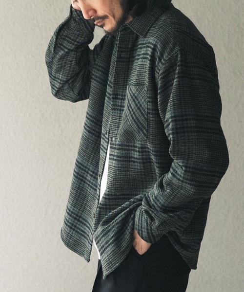 ITEMS URBANRESEARCH(アイテムズ アーバンリサーチ)の「モールヤーンチェックレギュラーカラーシャツ(シャツ/ブラウス・メンズ・グリーン/レッド/ネイビー/ブラウン・LARGE/MEDIUM)」の20枚目の写真