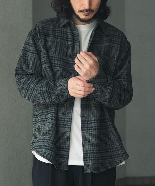 ITEMS URBANRESEARCH(アイテムズ アーバンリサーチ)の「モールヤーンチェックレギュラーカラーシャツ(シャツ/ブラウス・メンズ・グリーン/レッド/ネイビー/ブラウン・LARGE/MEDIUM)」の17枚目の写真
