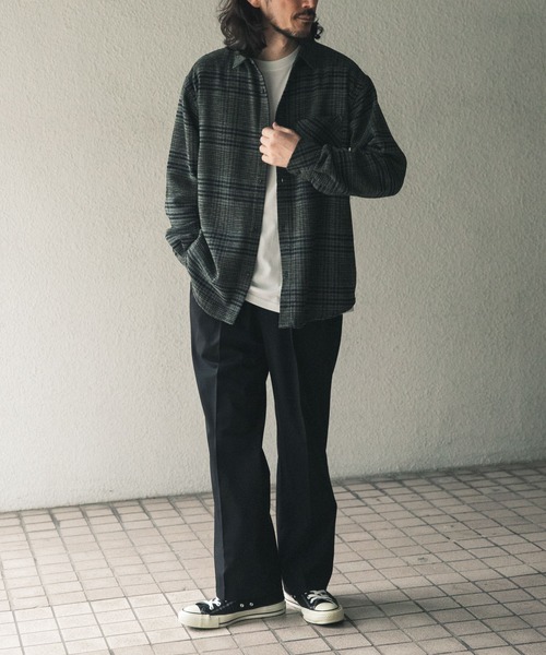 ITEMS URBANRESEARCH(アイテムズ アーバンリサーチ)の「モールヤーンチェックレギュラーカラーシャツ(シャツ/ブラウス・メンズ・グリーン/レッド/ネイビー/ブラウン・LARGE/MEDIUM)」の22枚目の写真