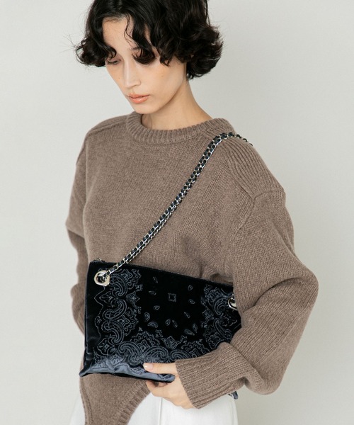 LE VERNIS(ル・ベルニ)の「LE VERNIS(ル・ベルニ)Eyelet 2way bag(ショルダーバッグ・レディース・ブラック/ネイビー・FREE)」の5枚目の写真