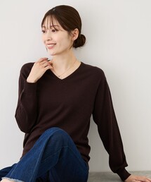 Vネックプルオーバー