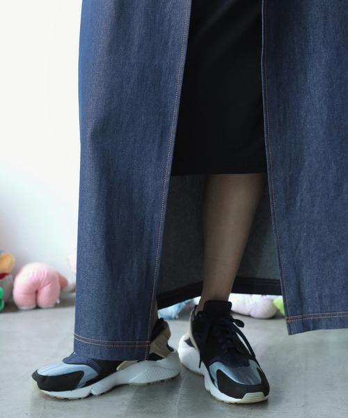 BEDSIDEDRAMA（ベットサイドドラマ）の「WRAP JEANS APRON（スカート・レディース・インディゴブルー/ブラック・1）」の8枚目の写真