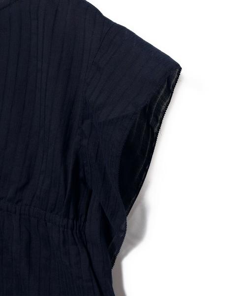 green label relaxing（グリーンレーベルリラクシング）の「【KIDS】コットン ドビーストライプ フリル◆（シャツ/ブラウス・キッズ・ホワイト/ネイビー・105/135/125/115）」の4枚目の写真