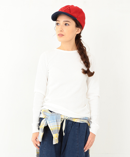 BEAMS BOY（ビームスボーイ）の「◎BEAMS BOY / サーマル無地クルーネック（Tシャツ/カットソー・レディース・ホワイト/ライトグレー/ブラック/レッド系その他/グリーン系その他/ナチュラル/ネイビー/ワイン/グリーン/インディゴブルー/レッド・ONE SIZE）」の2枚目の写真