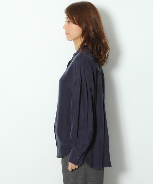 Andemiu（アンデミュウ）の「エリヌキドルマンシャツ 734285 （シャツ/ブラウス・レディース・チャコール/ネイビー/ピンク・FREE）」の11枚目の写真