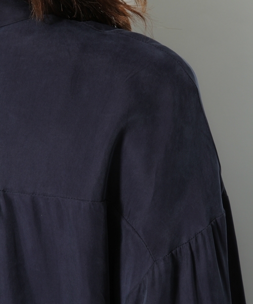 Andemiu（アンデミュウ）の「エリヌキドルマンシャツ 734285 （シャツ/ブラウス・レディース・チャコール/ネイビー/ピンク・FREE）」の13枚目の写真