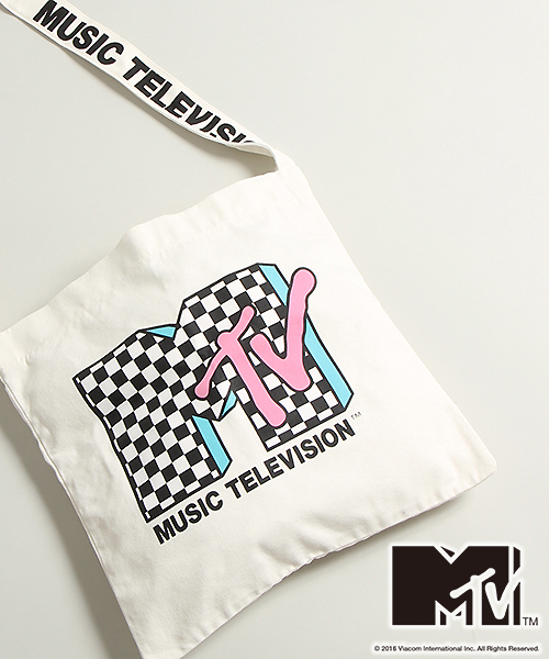 MTV(エムティーヴィー)の「∴WEGO/MTV 2WAYロゴショルダーバッグ(ショルダーバッグ・レディース・ブラック/その他1・FREE)」の2枚目の写真